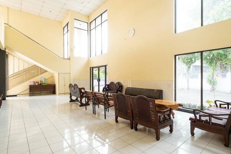 Oyo 1578 Hotel Kuda Putih