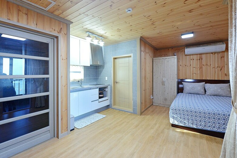 Dk Sea Side Pension