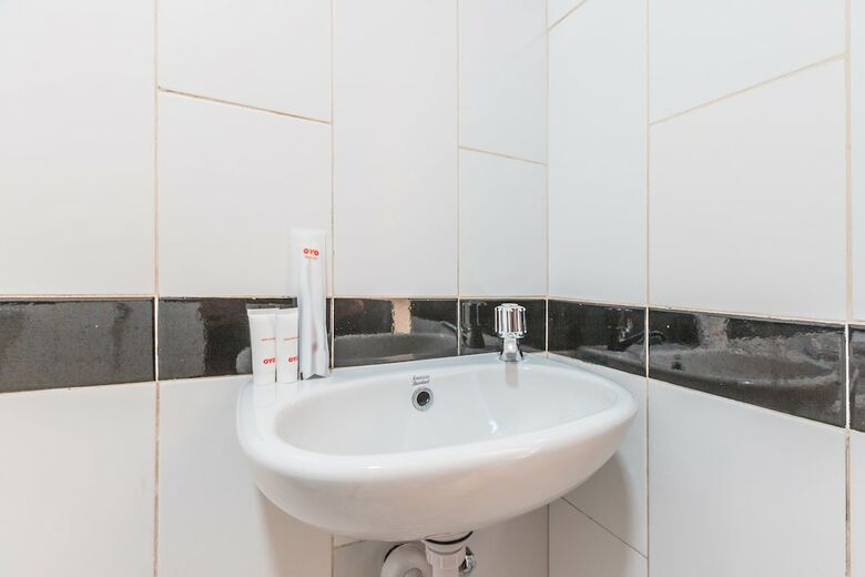 Hostal Oyo 1742 Safa Alya