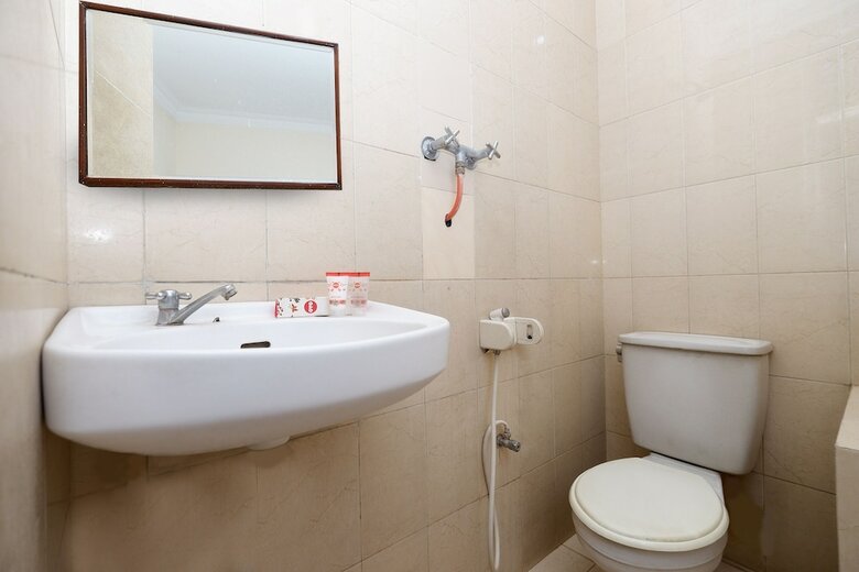 Hotel Oyo 1843 Cahya Nirwana