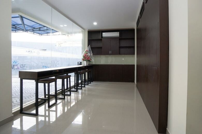 Hotel Oyo 1626 Alena Residence