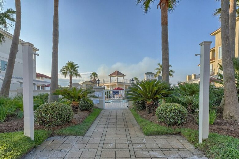 Beach Dream By Meyer Vacation Rentals