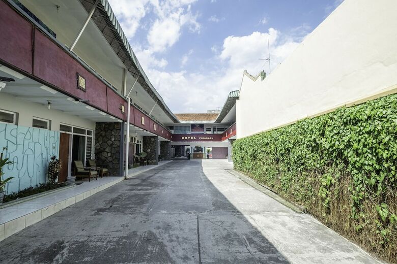 Oyo 1970 Hotel Priangan