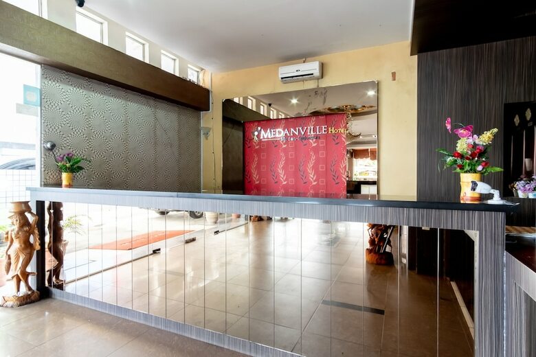 Hostal Capital O 2023 Medan Ville Hotel
