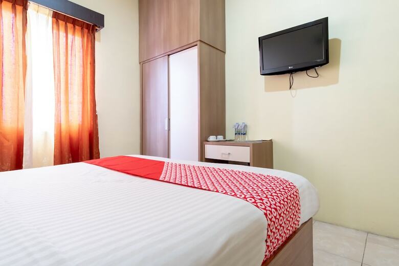 Hostal Capital O 2023 Medan Ville Hotel