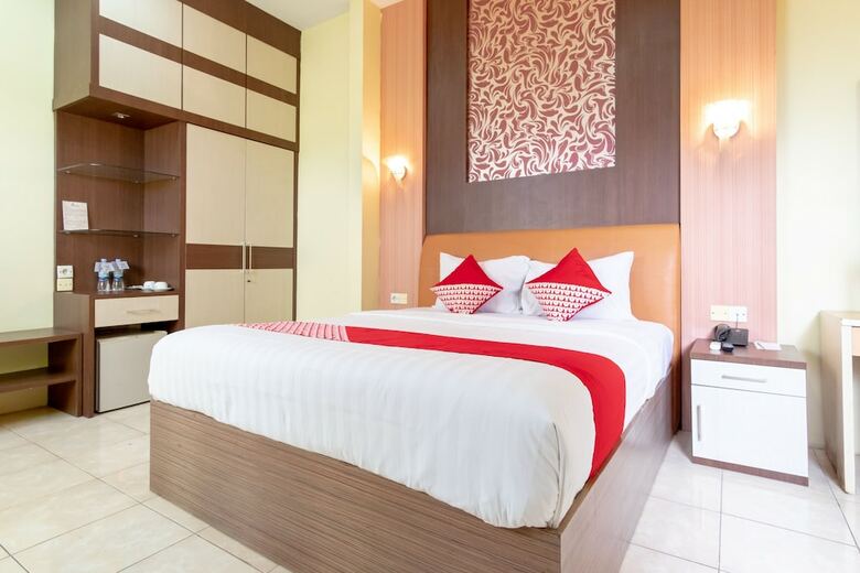 Hostal Capital O 2023 Medan Ville Hotel