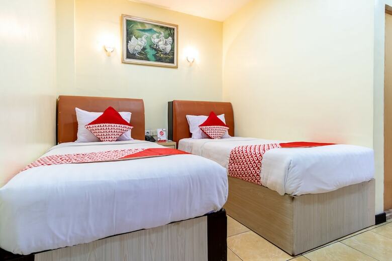 Hostal Capital O 2023 Medan Ville Hotel