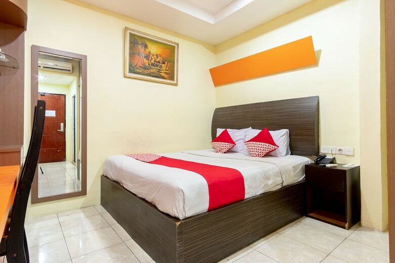 Hostal Capital O 2023 Medan Ville Hotel