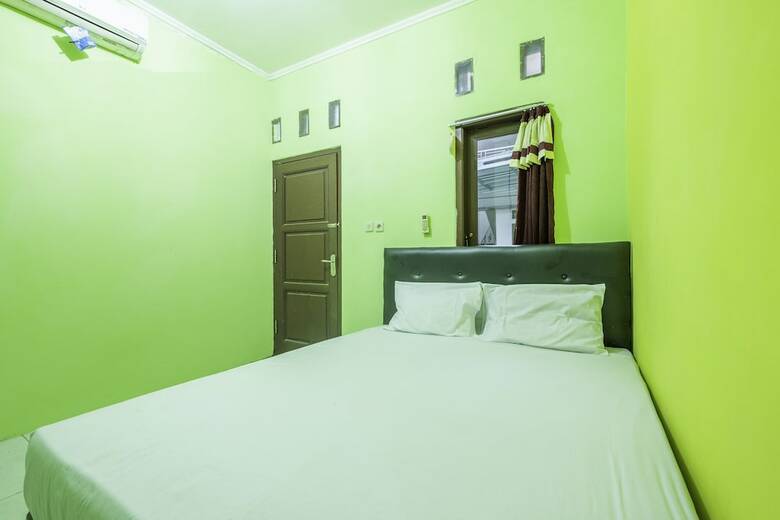 Hostal Spot On 1708 Homestay Anyelir Syariah