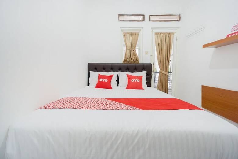 Hotel Oyo 1941 Aaa Residence Syariah