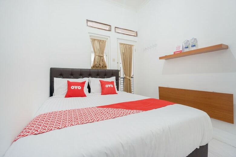 Hotel Oyo 1941 Aaa Residence Syariah