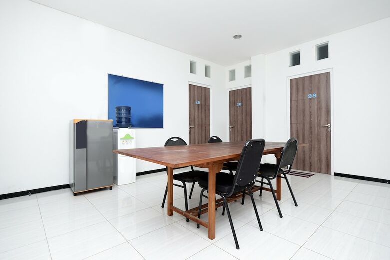 Hostal Oyo 1884 Sunshine Hostel