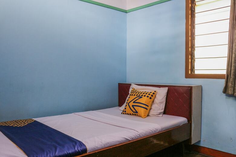 Hostal Spot On 1708 Hotel Budi Famili 1
