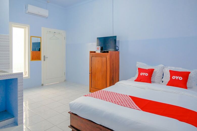 Hotel Oyo 1976 Omah Kost Family