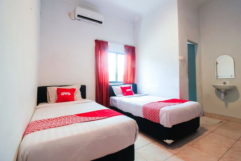 Hotel Oyo 1969 Wisma Sari