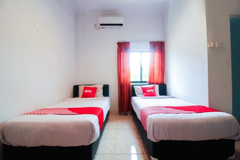 Hotel Oyo 1969 Wisma Sari
