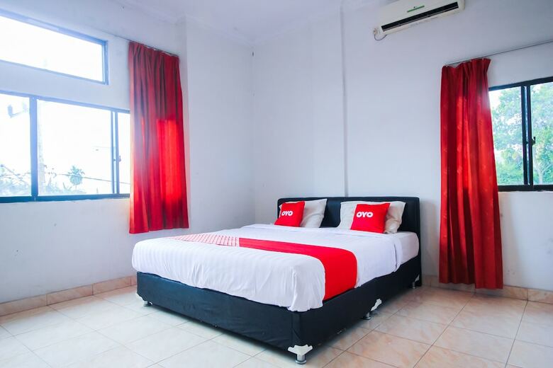 Hotel Oyo 1969 Wisma Sari