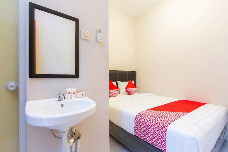 Hostal Oyo 1718 Homestay Wak Gobenk