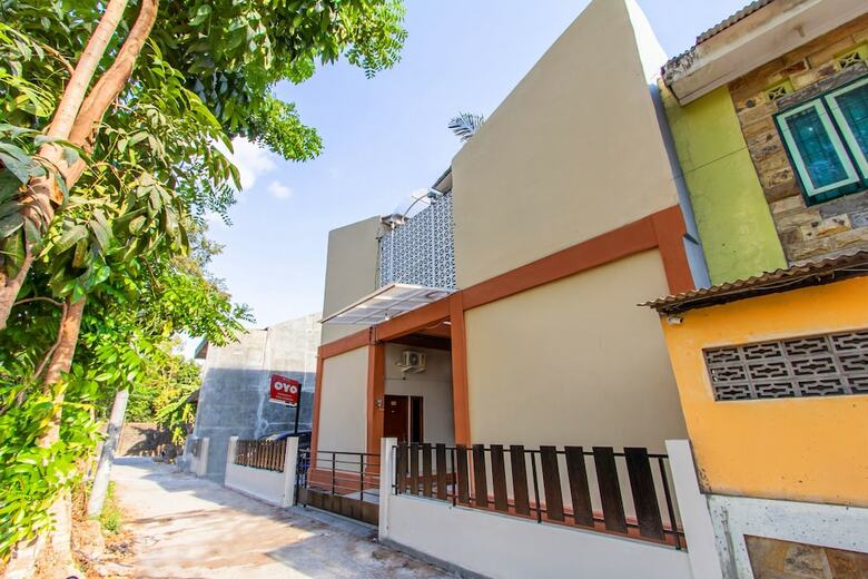 Hostal Oyo 1718 Homestay Wak Gobenk