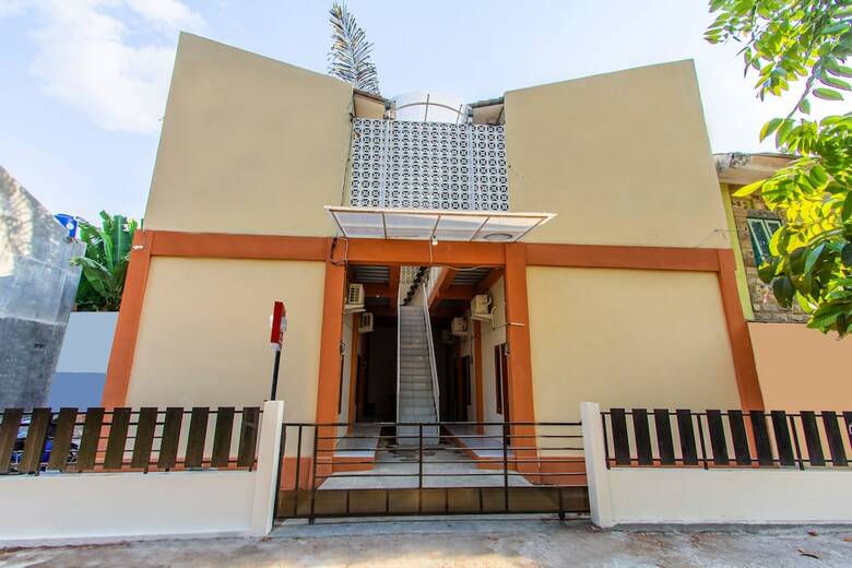 Hostal Oyo 1718 Homestay Wak Gobenk