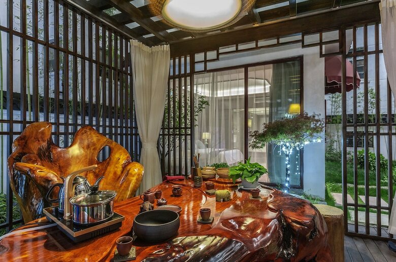 Hejing Chengshang Generations Hotel