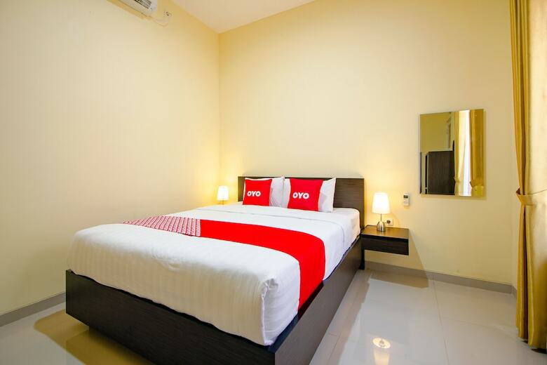 Hotel Oyo 2010 Dalem Jongke Homestay