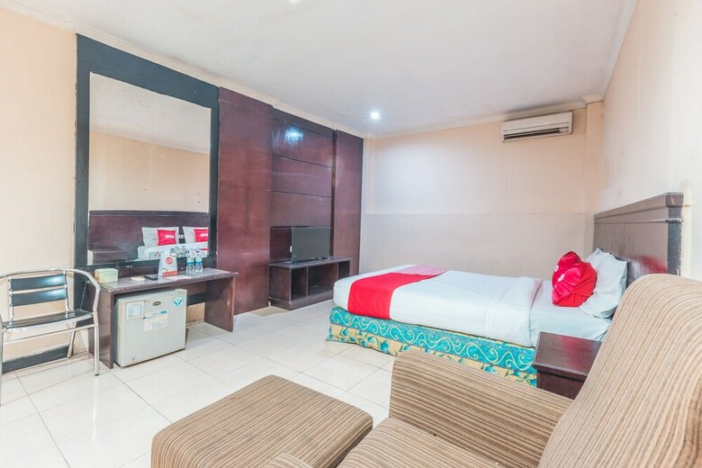 Hotel Oyo 1383 Taman Cibinong 2