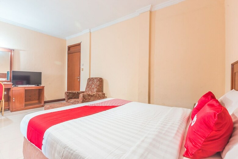 Hotel Oyo 1383 Taman Cibinong 2
