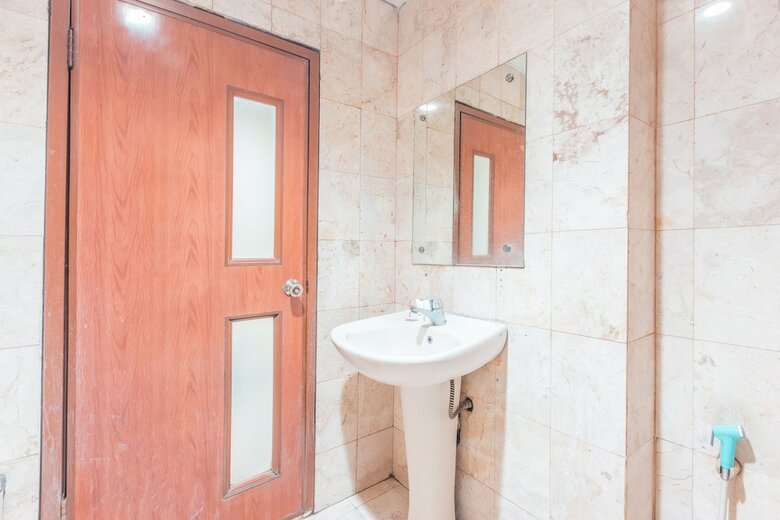 Hotel Oyo 1383 Taman Cibinong 2