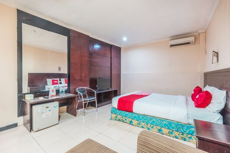 Hotel Oyo 1383 Taman Cibinong 2