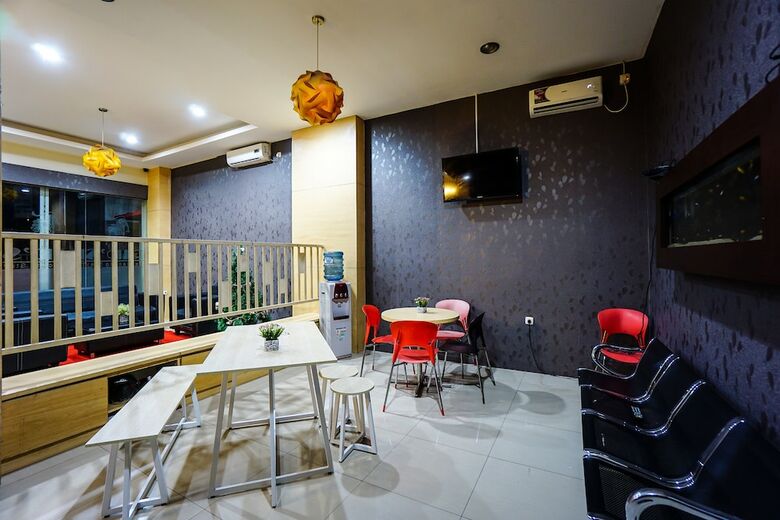 Oyo 1769 Rid's Hotel