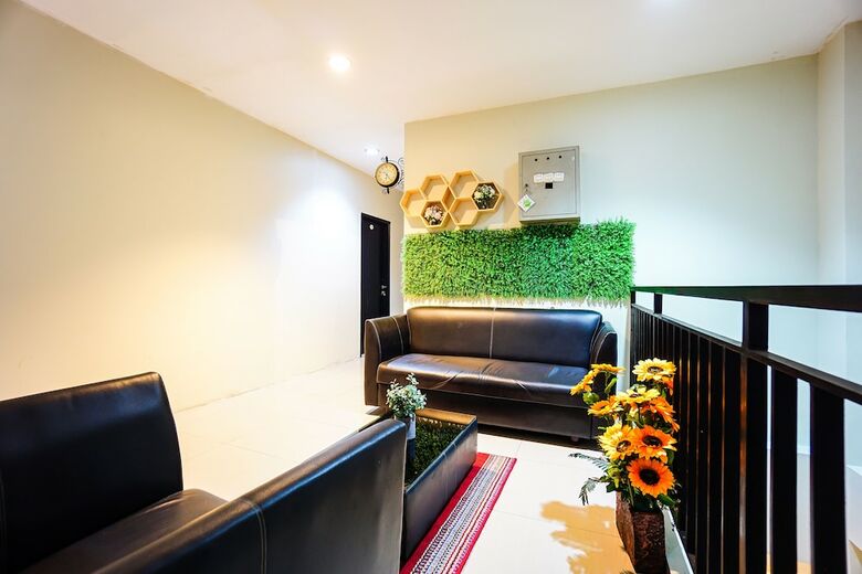 Oyo 1769 Rid's Hotel