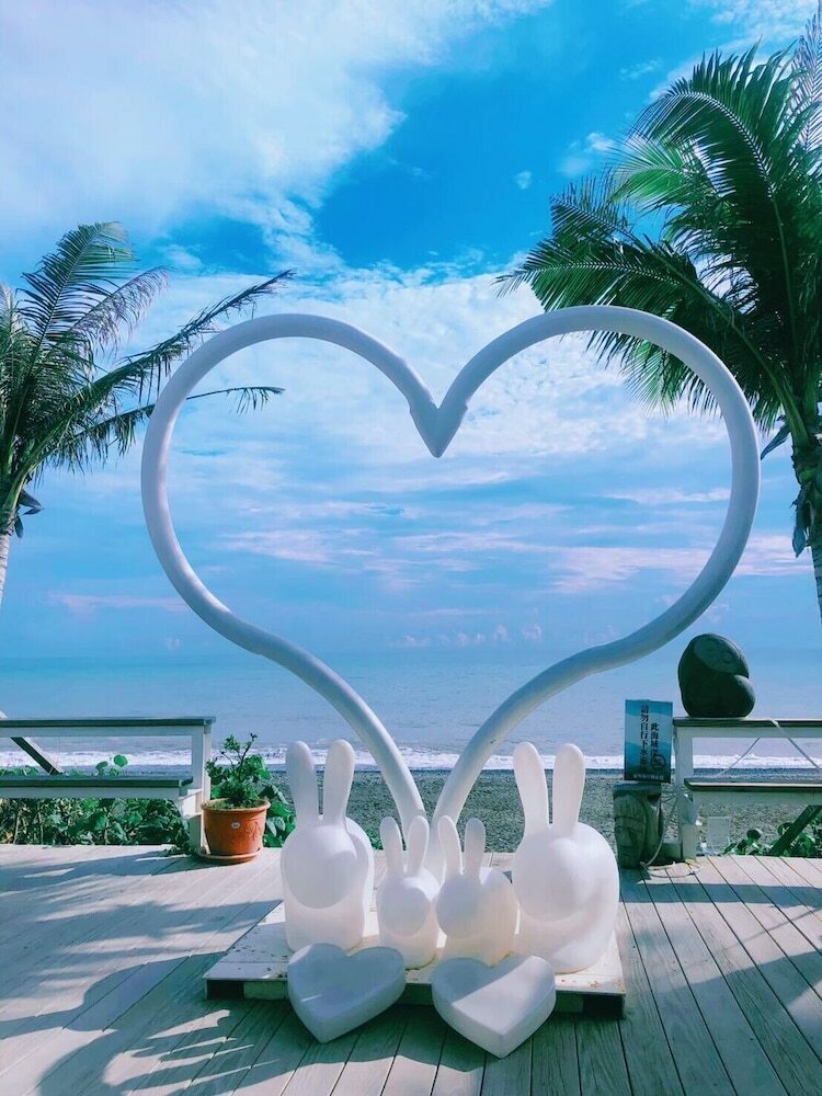 Bed & Breakfast Love Ocean Resort