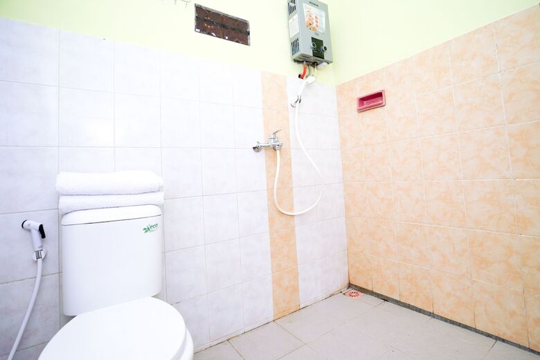 Hotel Oyo 1639 Penginapan Anggrek Syariah 1