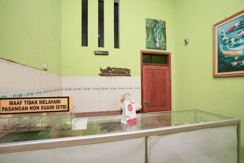 Hotel Oyo 1639 Penginapan Anggrek Syariah 1