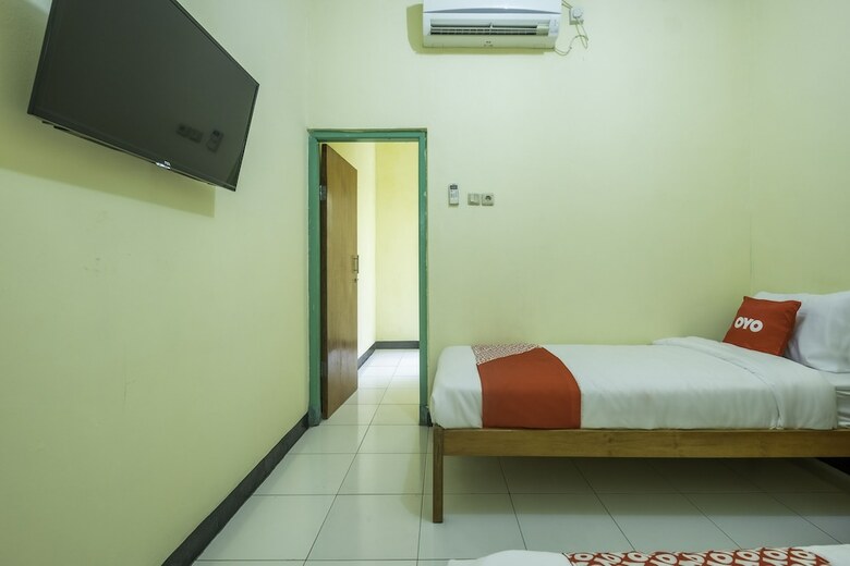 Hostal Oyo 1750 Lourdes