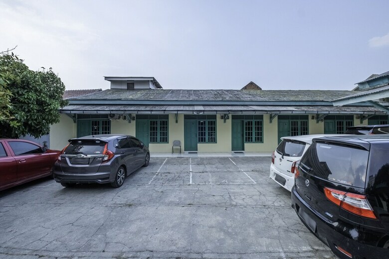 Hostal Oyo 1750 Lourdes