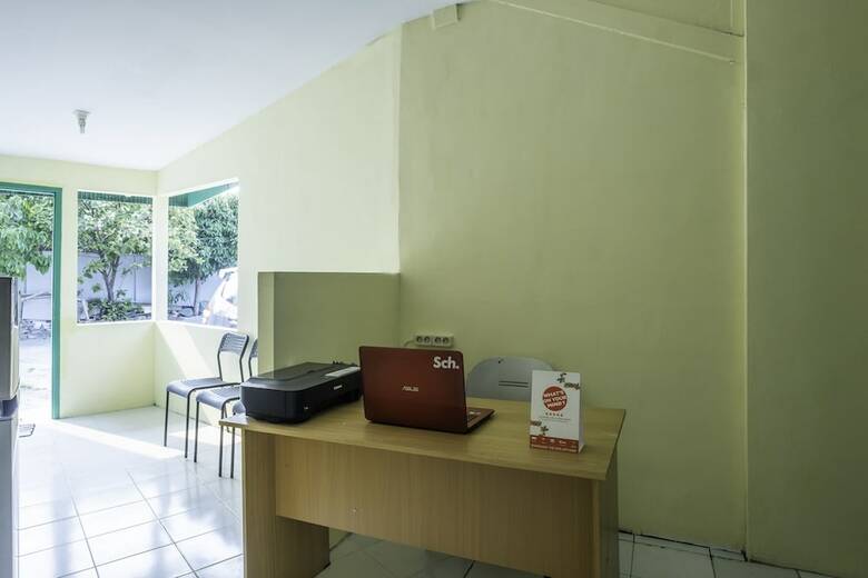 Hostal Oyo 1750 Lourdes