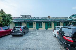 Hostal Oyo 1750 Lourdes