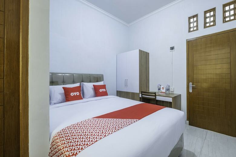 Hotel Oyo 2072 Wisma Teratai
