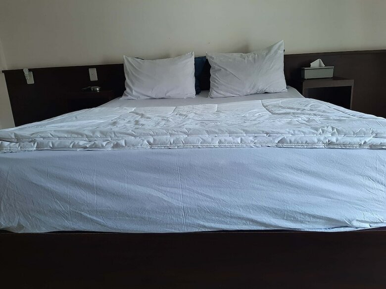 Oyo 1698 Hotel Juma Eluk