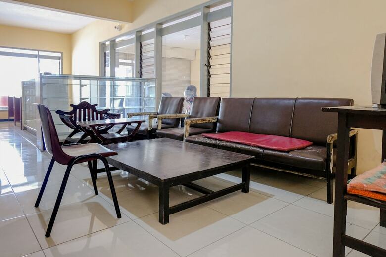 Hotel Oyo 1289 Cbr Residence