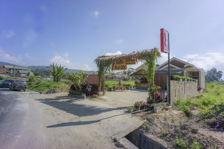 Hostal Oyo 1696 Sapo Rumbia