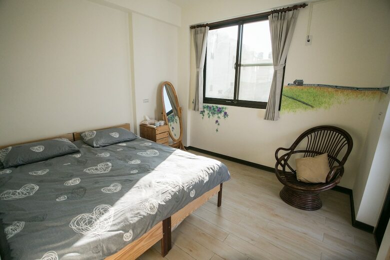Hotel Tree House Caf� & Homestay
