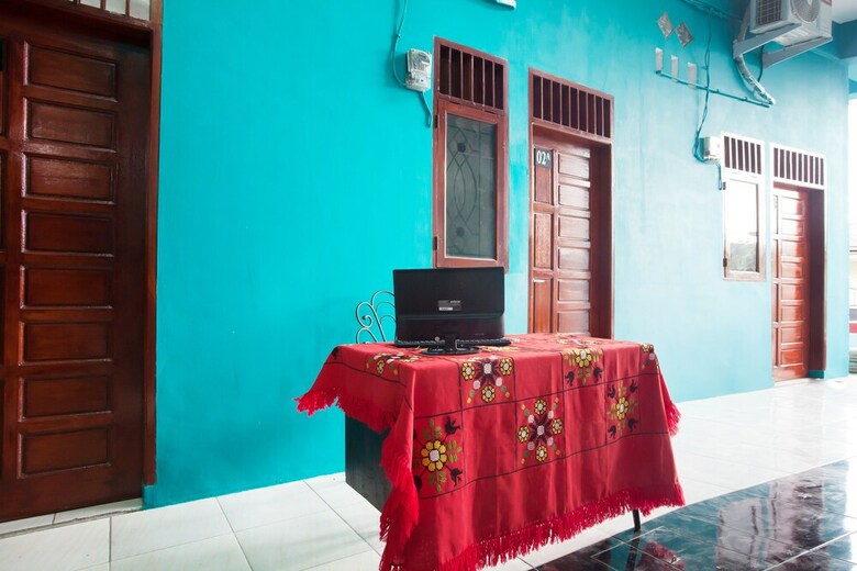 Hostal Oyo 1978 Pondok Indah Residence