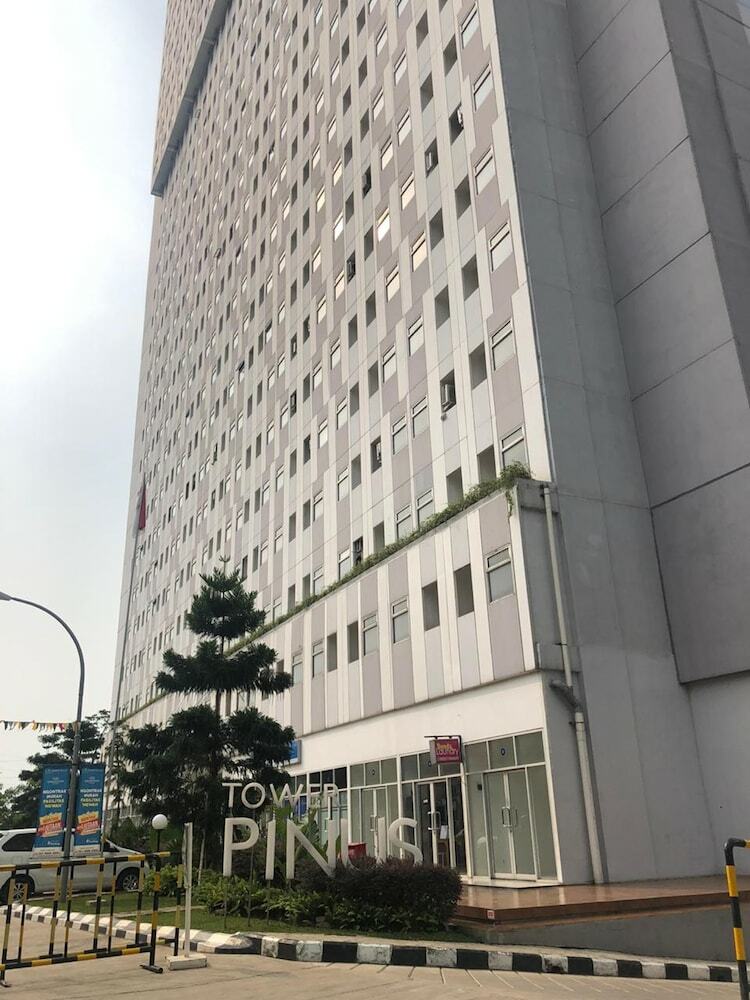 Hotel Capital O 2101 Gunung Putri Square