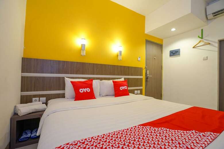 Hostal Oyo 1727 Hotel 929
