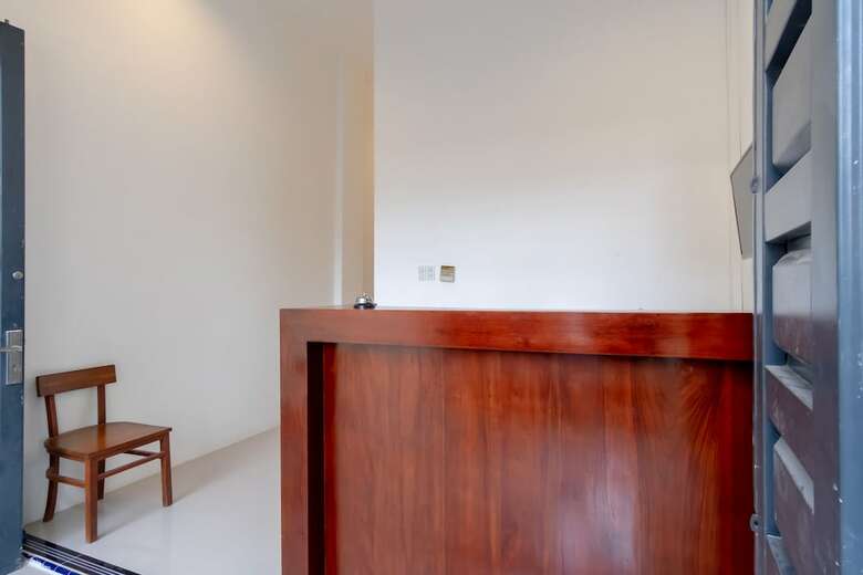 Hostal Oyo 1377 Os Residence