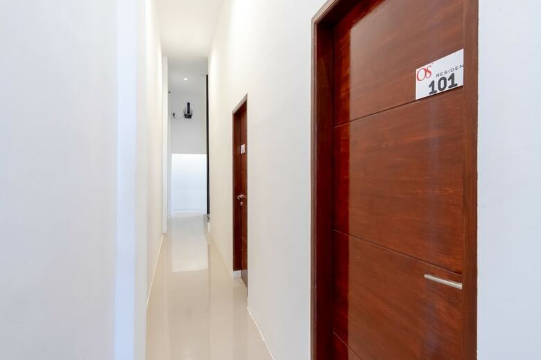 Hostal Oyo 1377 Os Residence