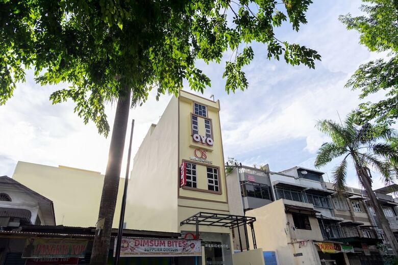 Hostal Oyo 1377 Os Residence